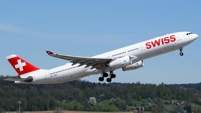 HB-JHM:Airbus A330-300:Swiss International Air Lines